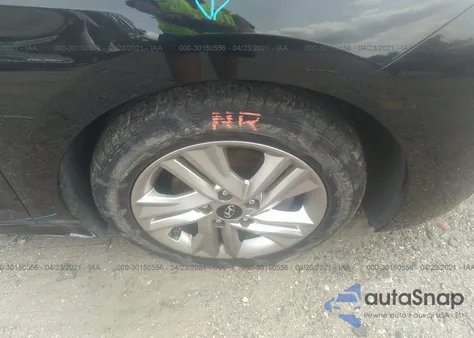 2019 Hyundai Elantra Sel z USA, uszkodzony, nr VIN 5NPD84LF8KH485236